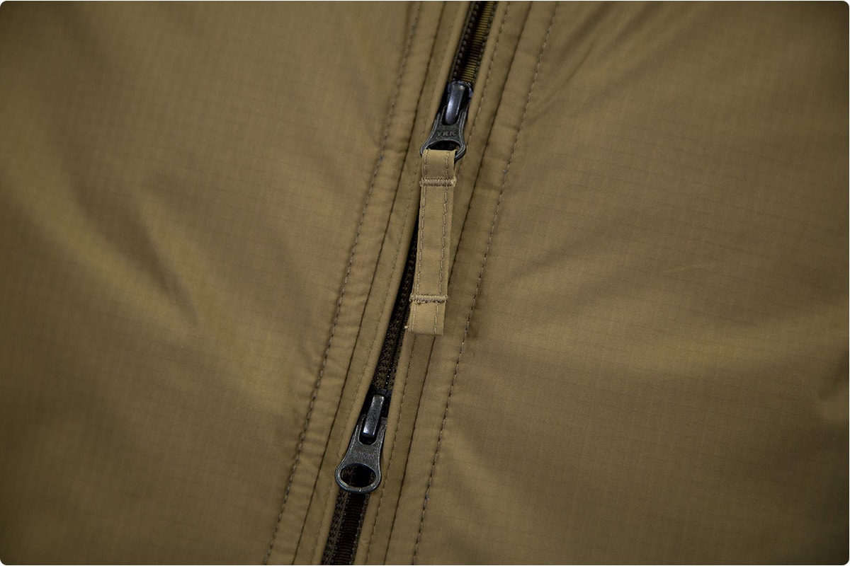 carinthia-kurtka-hig-4.0-coyote-zamek